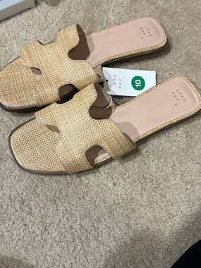 Women’s A New Day Nina Raffia H-Band Slide Sandals Tan Size 10
S1
